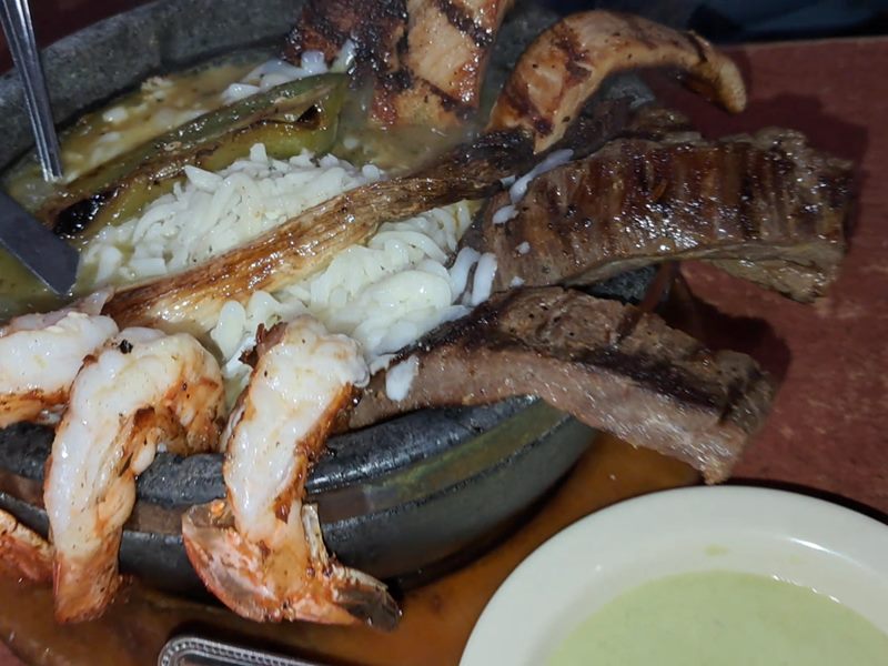 Alma Latina food